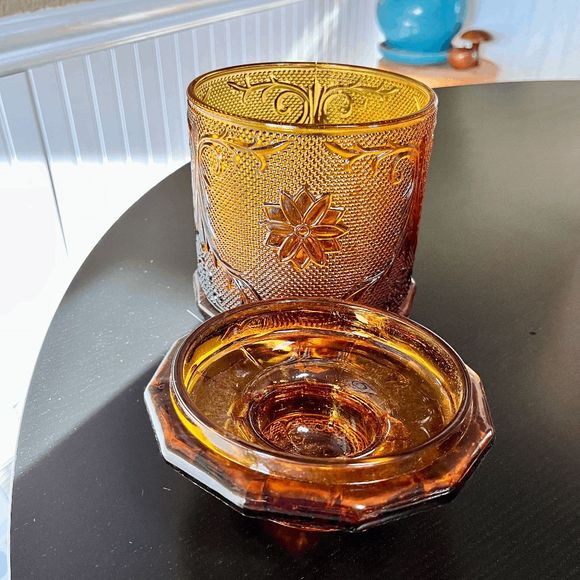 Vintage 1971-1989 New in Box Indiana Glass Tiara Sandwich Amber 7” Kitchen Stora - Picture 4 of 8